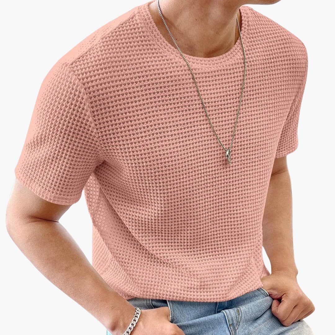 Herr T-shirt med rund halsringning, kort ärm och våffelstruktur. Bekväm och stilren vardagstopp.