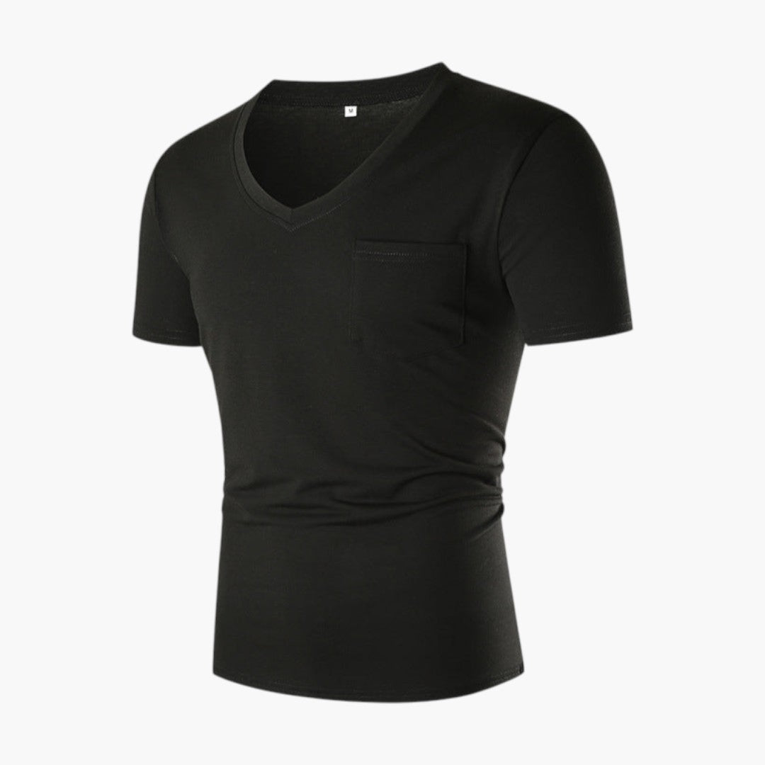Herr t-shirt med stilren v-ringning och praktisk bröstficka i enfärgad design. Perfekt för casual vardag.