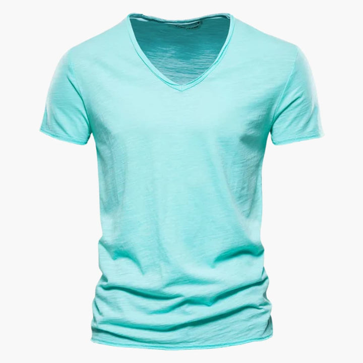Modern herr t-shirt med V-ringning. Bekväm passform, korta ärmar, perfekt för mode och fritid.