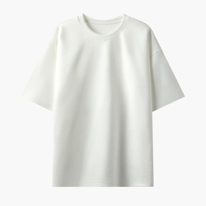 Bekväm herr t-shirt med rund hals och avslappnad passform. Perfekt kortärmad för casual sommarstil, även i stora storlekar.