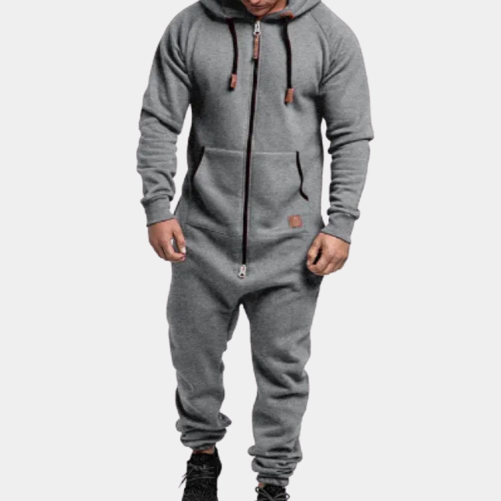 Herr overall i mjukt, värmande material. Perfekt för mys och skydd mot kyla under vintern.
