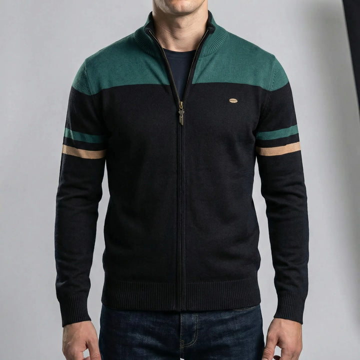 Mångsidig herrträningsjacka i randig design. Modell Gabriel med cool axelblockering för en sportig look.