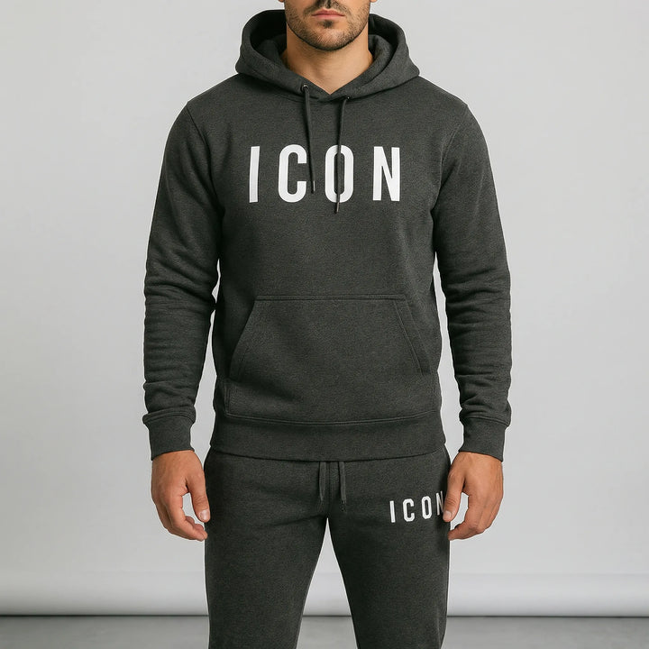 "Callum" mysset för herr. Varm hoodie & mjuka joggingbyxor. Bekväma herrkläder för avslappnad stil.