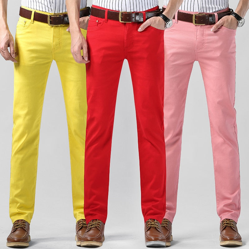Herrchinos i stilren design för mångsidigt mode. Bekväma byxor för vardag och fest, helår.
