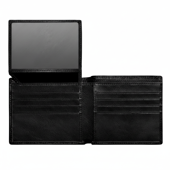 Svart LuxeWallet herrplånbok i äkta läder med avancerat RFID-skydd. En stilren och säker kortplånbok.