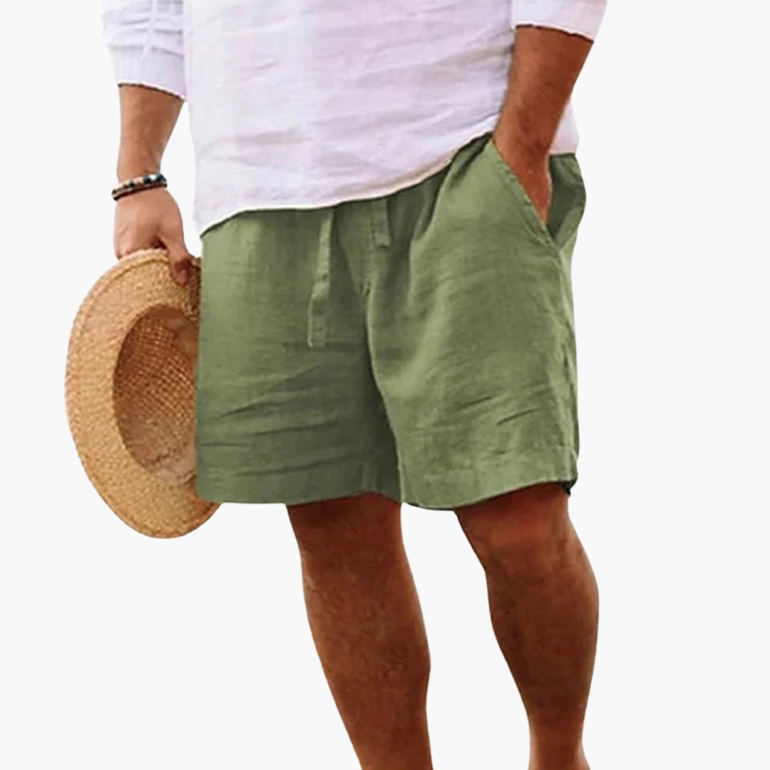 Lösa och bekväma herrshorts med dragsko och fickor. Perfekta casual shorts för avkopplande sommar.