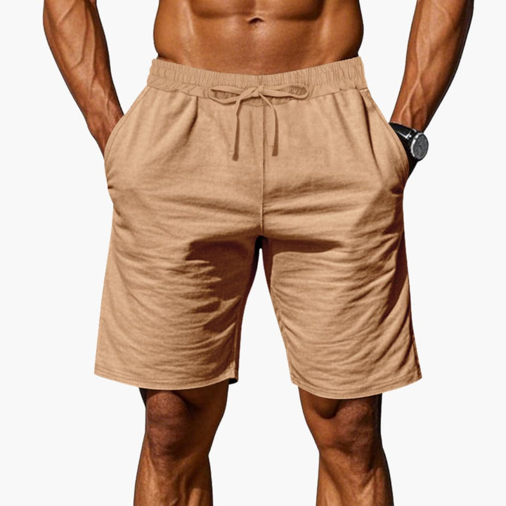 Herrshorts med fokus på elastisk midja för en perfekt passform. Stilrena och bekväma fritidsshorts.