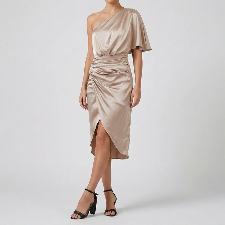 Asymmetrisk off-shoulder festklänning för dam i elegant modell