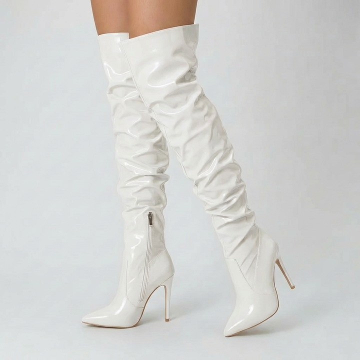 Snygga damstövlar över knät med hög stiletthäl i svart design