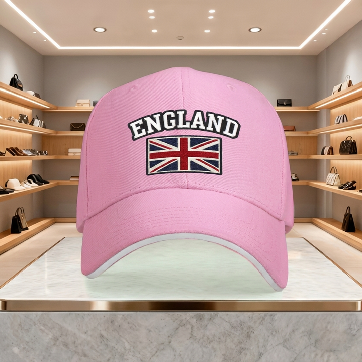 Rosa England UK baseballkeps uppvisad i elegant butiksmiljö