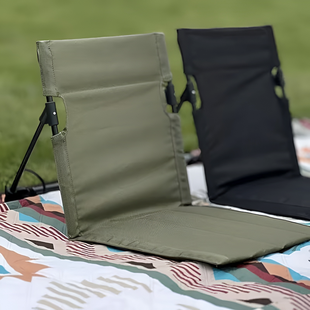Lättviktig aluminium fällstol i svart oxfordduk. Perfekt bärbar utomhusstol med kudde för camping.