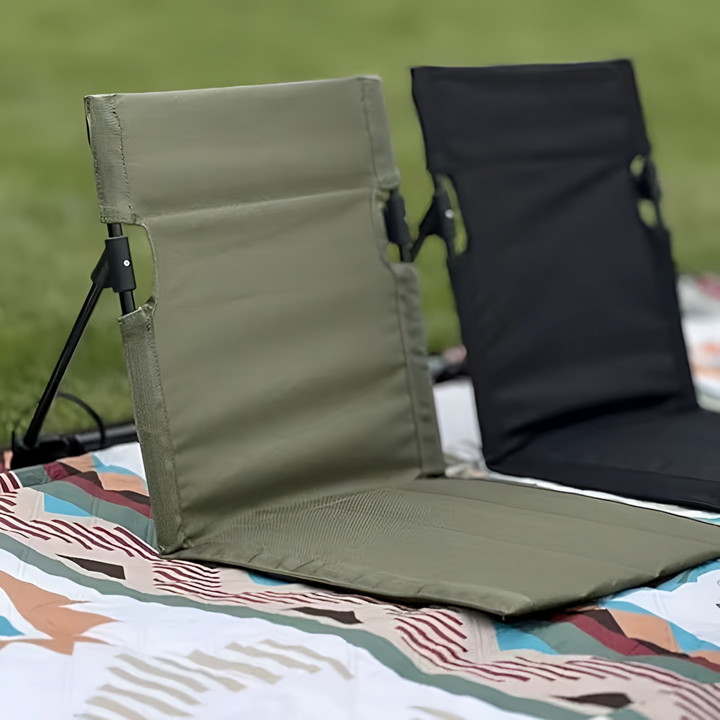Lättviktig aluminium fällstol i svart oxfordduk. Perfekt bärbar utomhusstol med kudde för camping.