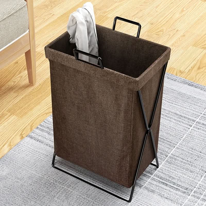 Smart organisering med denna hopfällbara tvättkorg i fuktsäker polyester, perfekt för ordning i tvättstugan.