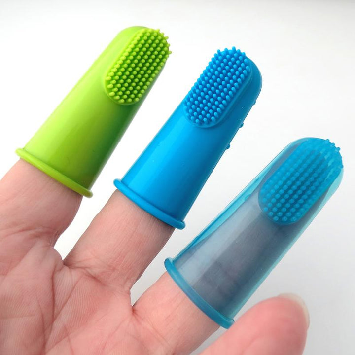 Hundens fingertandborste i mjuk silikon för effektiv tandrengöring och optimal munhälsa hos valp & hund.