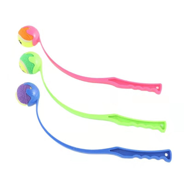 Interaktiv hundkastleksak som främjar träning och mental stimulans. Ergonomiskt handtag för långa lekstunder.