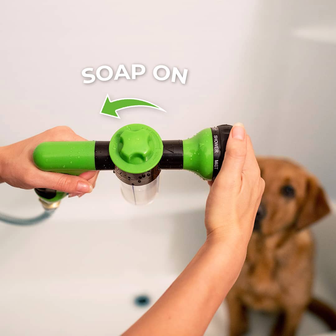Stressfri djurvård med denna hundschampo spray. För en ren, mjuk och lättskött päls hos alla hundar.