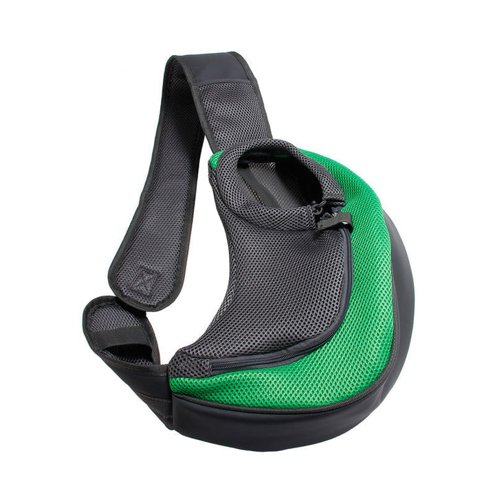 "Husdjursutflykt axelväska i polyester för smådjur, hands-free design, finns i ljusblå, röd, gul och fler färger."