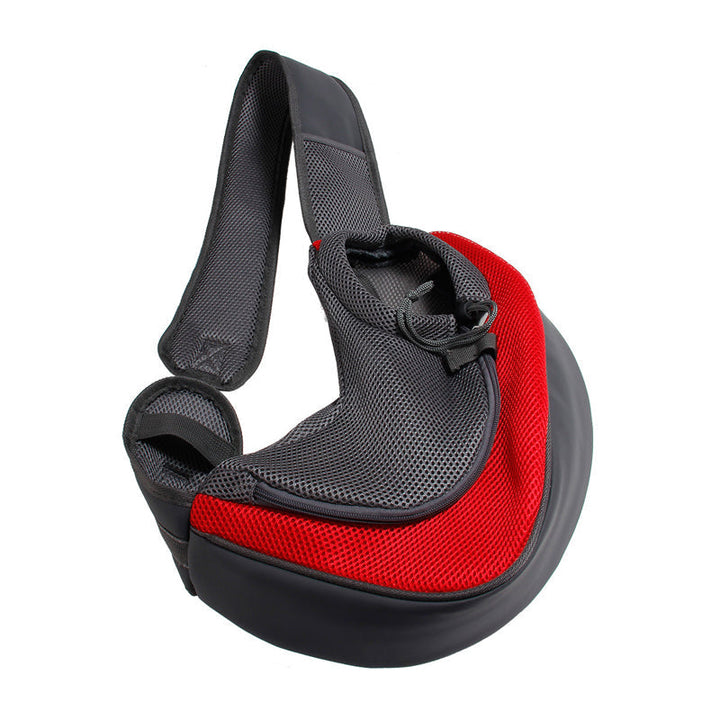 "Husdjursutflykt axelväska i polyester för smådjur, hands-free design, finns i ljusblå, röd, gul och fler färger."