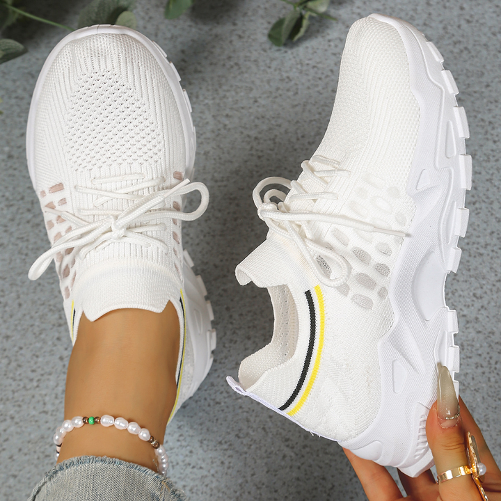 Vit chunky sneaker för dam med snörning