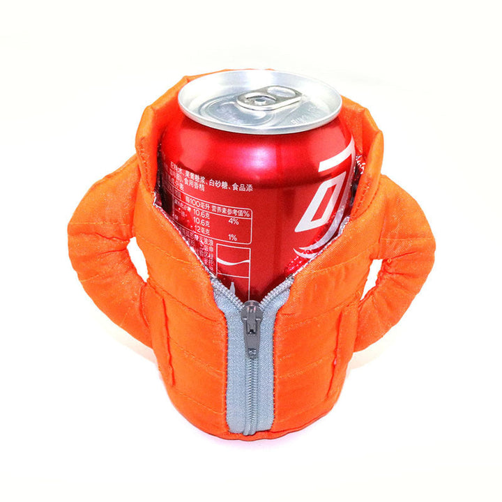 "Innovativ dryckesjacka, värmeisolerande design, färger blå, orange, rutig, röd, svart, för kalla drycker, accessoar"