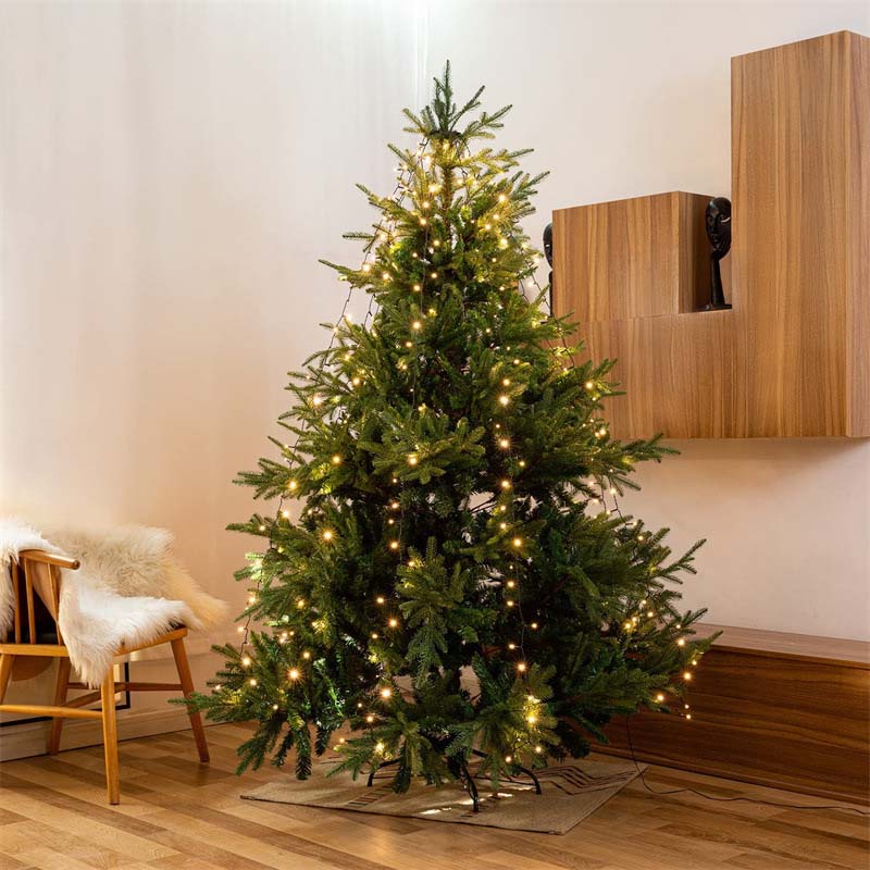 Julgransbelysning med vattenfallseffekt och fjärrkontroll, LED-lampor i varma vita och färgglada nyanser, enkel installation runt granen.