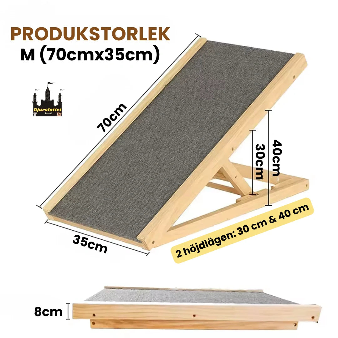 Säker husdjursramp i trä, justerbar för optimal komfort och skonsam för leder.