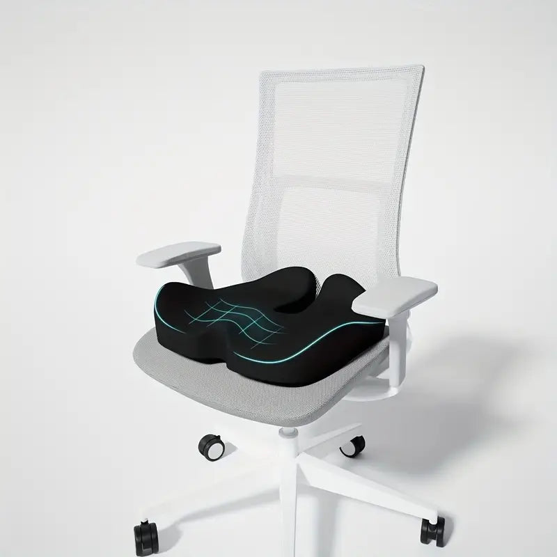 Ergonomisk stolsdyna i memory foam för kontorsstol, visar sittkomfort