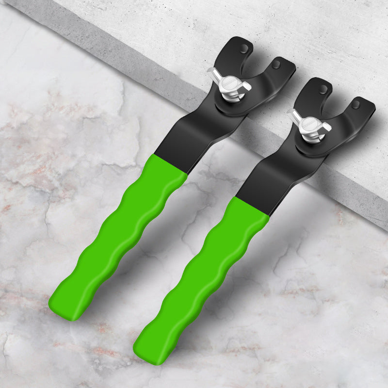 Justerbar mångsidig slipnyckel i hårt stål med ergonomiskt handtag, idealisk för mekaniska och tekniska projekt.