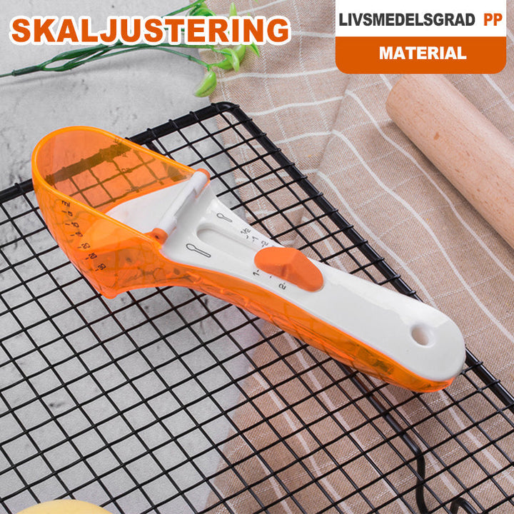 Justerbar måttsked för köket i blå färg, ergonomisk design för bekväm hantering.