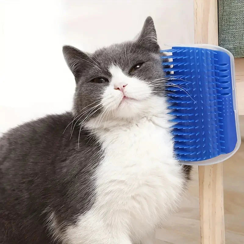 Smart kattborste för montering i hörn. Underlättar pälsvård och ger massage.