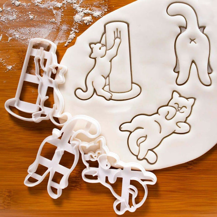 Kattformad kakskärare i vit plast för kreativ och lekfull bakning, perfekt för kakor och tårtdekorationer.
