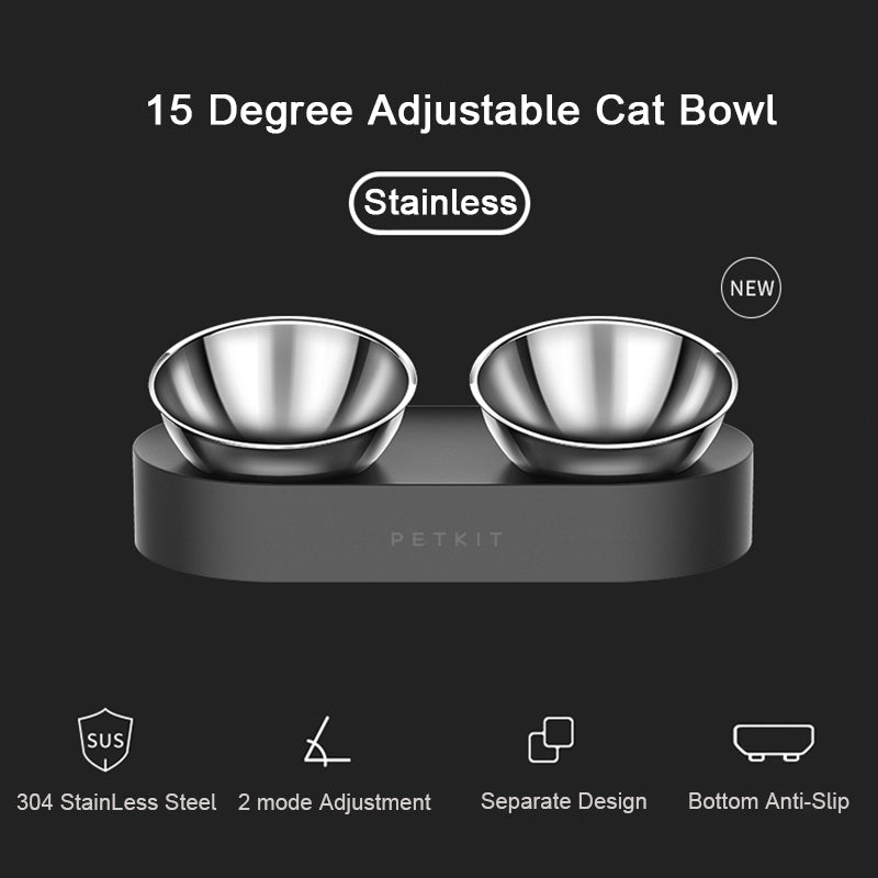 Kattskålar i rostfritt stål, upphöjda för ergonomisk matplats. Lätt att rengöra för katt.