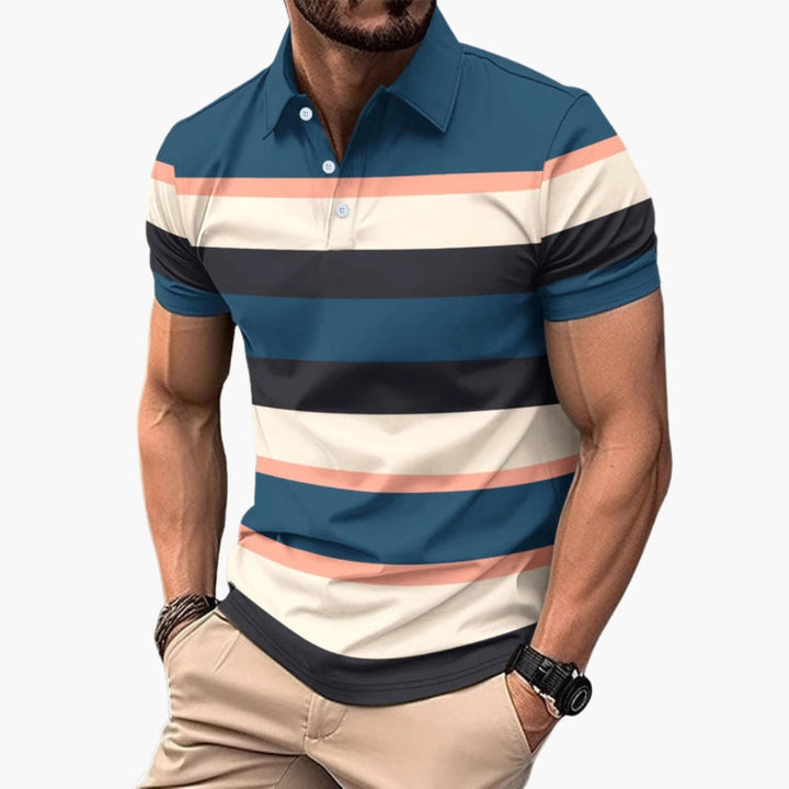 Snygg herrpikétröja med randigt mönster för en ledig men ändå dressad sommarstil. Bekväm polo.