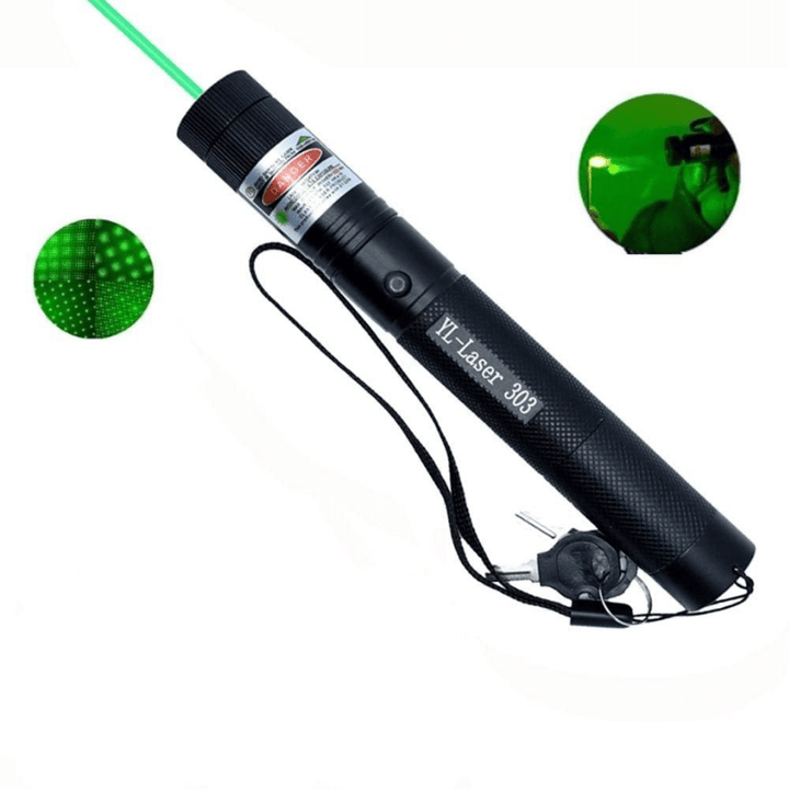 Närbild på laserpekarens funktionsknapp och design