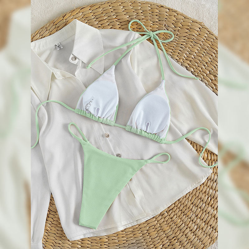 Stilren ribbad bikini för kvinnor. Triangeltopp & justerbara band, idealisk badkläder.