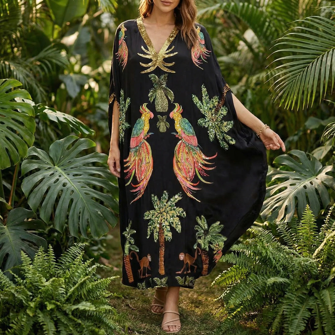 Kvinnors ankellånga kaftan Addison. Lös passform, luftig design för bekväm sommarstil och avkoppling vid stranden.