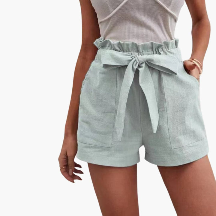 Stilrena damshorts för sommaren, med knytband & fickor, för bekvämt mode.