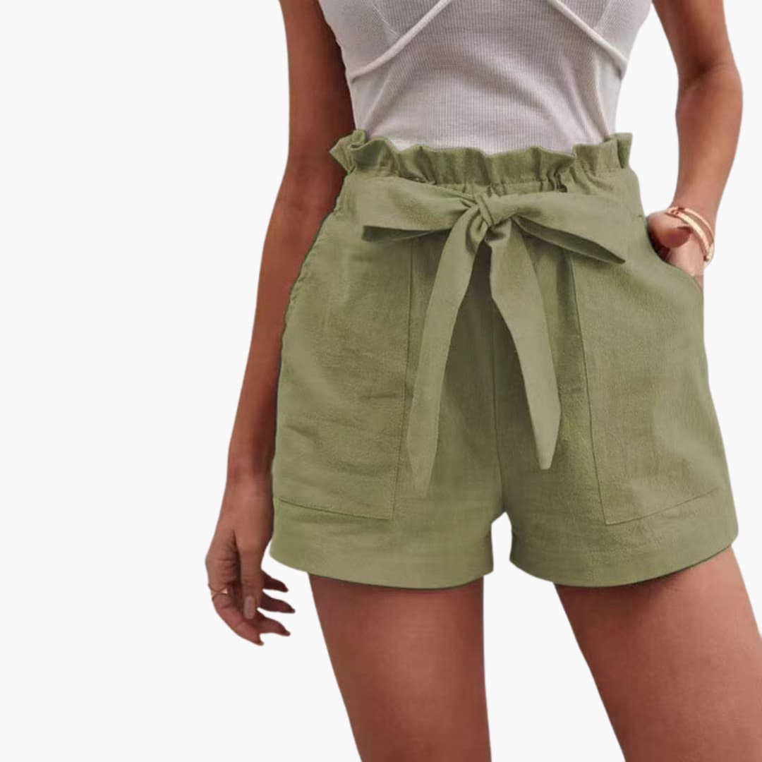 Vardagsshorts för kvinnor med justerbar midja & fickor, perfekta för varma dagar.