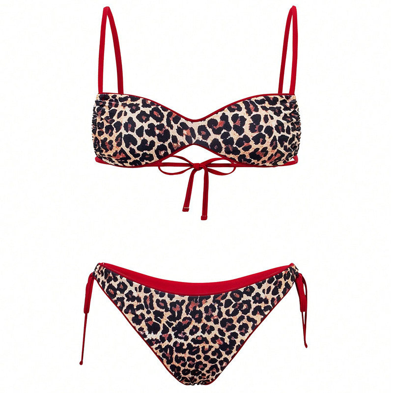Fashionabel push-up bikini i djurmönster, ett måste för sommargarderoben.