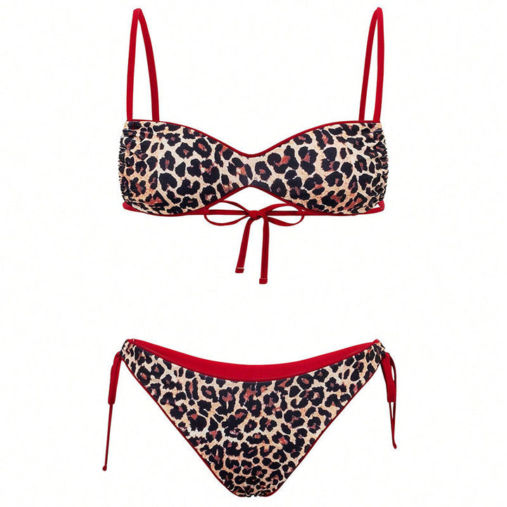 Fashionabel push-up bikini i djurmönster, ett måste för sommargarderoben.
