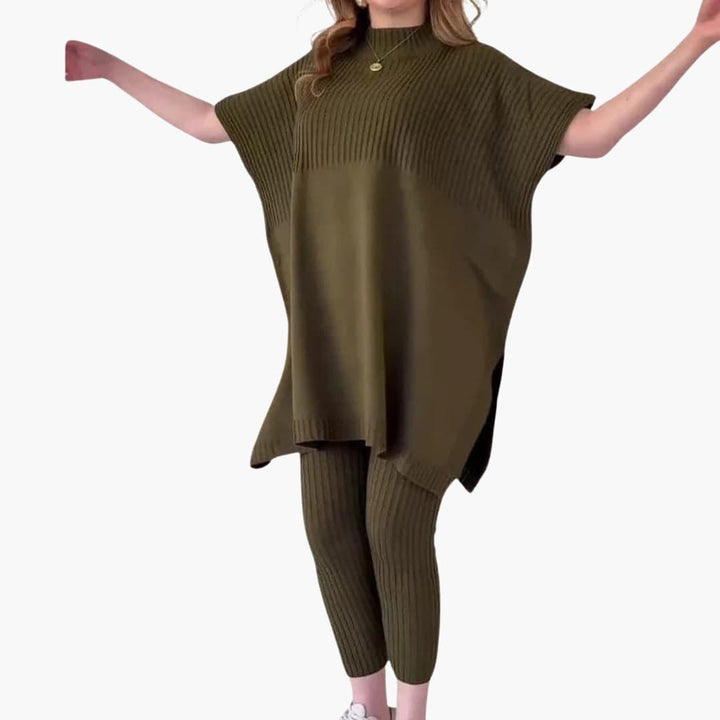 Kvinnors ribbstickade tvådelade set med oversize topp och matchande leggings för bekvämt casual mode.