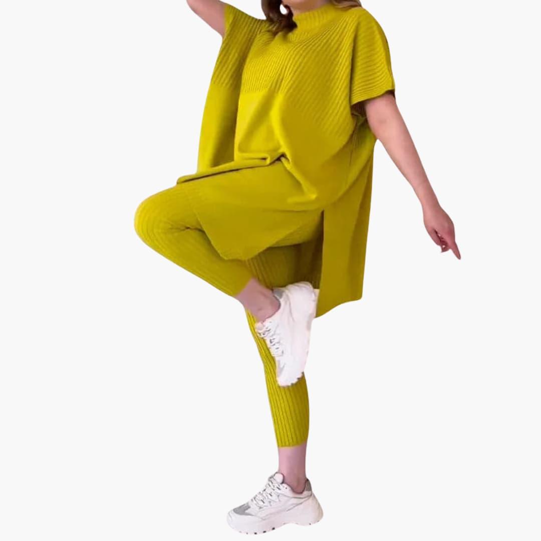 Kvinnors moderiktiga ribbstickade tvådelade set: bekväm oversize topp och smidiga leggings för damkläder.
