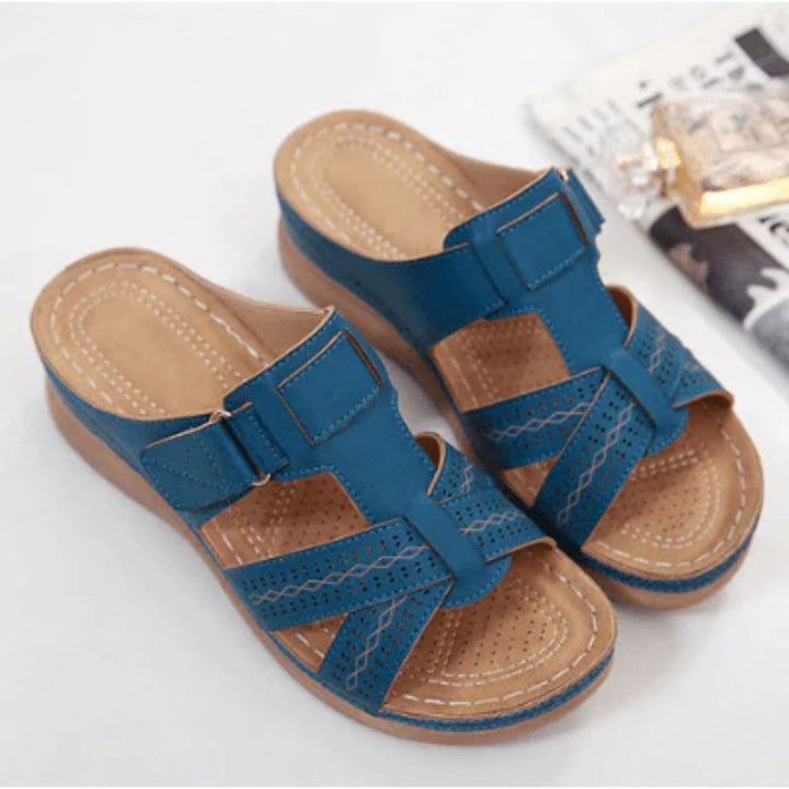 Komfortabla och stiliga slip-on sandaler för kvinnor, perfekt för sommarens alla tillfällen.