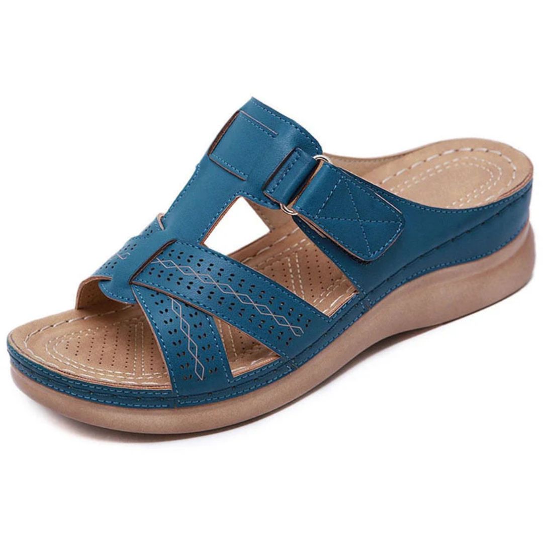 Trendiga slip-on sandaler i dammodell, med stödjande innersula för casual mode.