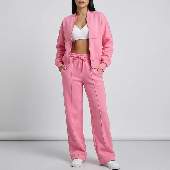 Hayley tvådelat damset med dragkedja. Perfekt som stilrent vardags- eller loungewear för kvinnor.