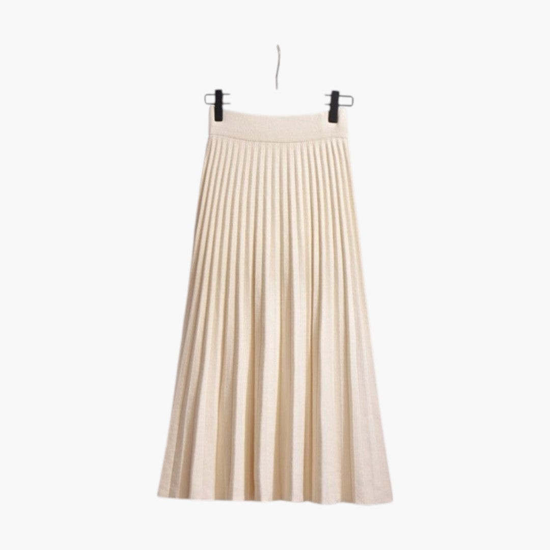 Stilren veckad maxikjol för dam, elastisk midja, faller elegant i A-linje design.