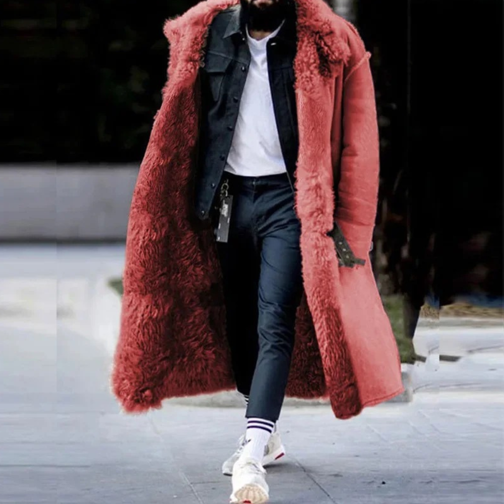 Elegant lång blå herr vinterjacka. En varm och bekväm shearling-kappa för modemedvetna män.