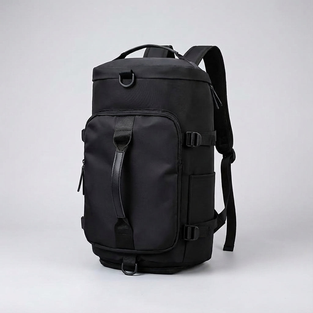 Rymlig weekendväska/reseryggsäck. Multifunktionell design för organiserad och bekväm packning.
