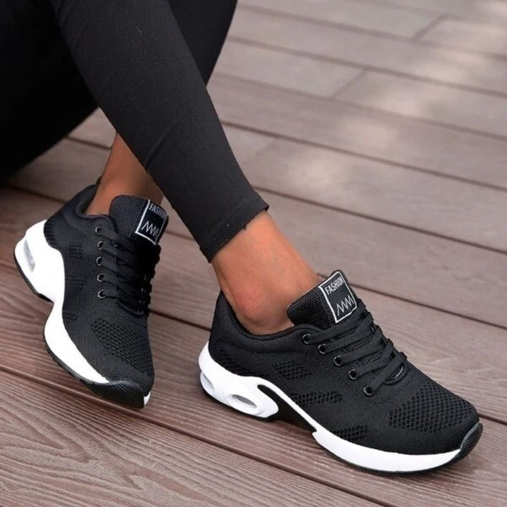 Lätta damsneakers för maximal komfort och stil. Perfekta promenadskor och vardagsskor.