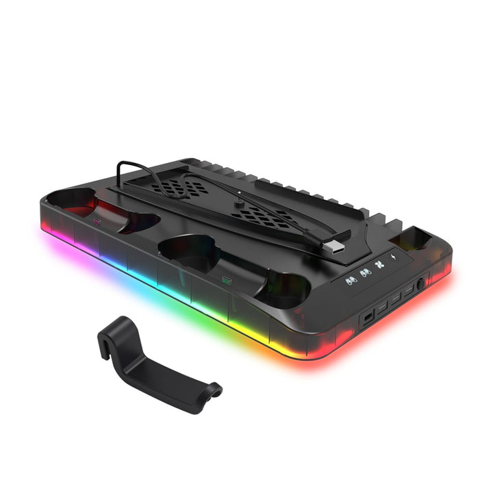"Laddningsstation kylstativ för PS5 kontroller med RGB-belysning, svart och vit design, plats för 16 spel."